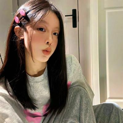 公寓里的两个女人